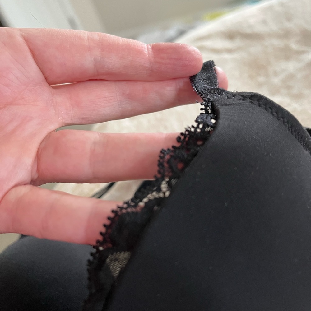 Victoria's Secret Black Lace Trim Padded Bra 34B - Picture 5 of 13